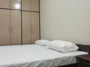 Street 7 Apartment